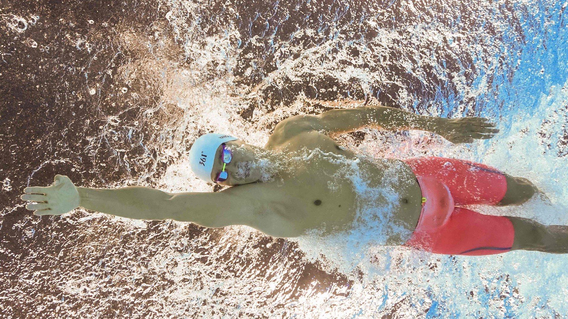 中国滑雪新星闪耀国际赛场，谷爱凌再夺金牌创历史