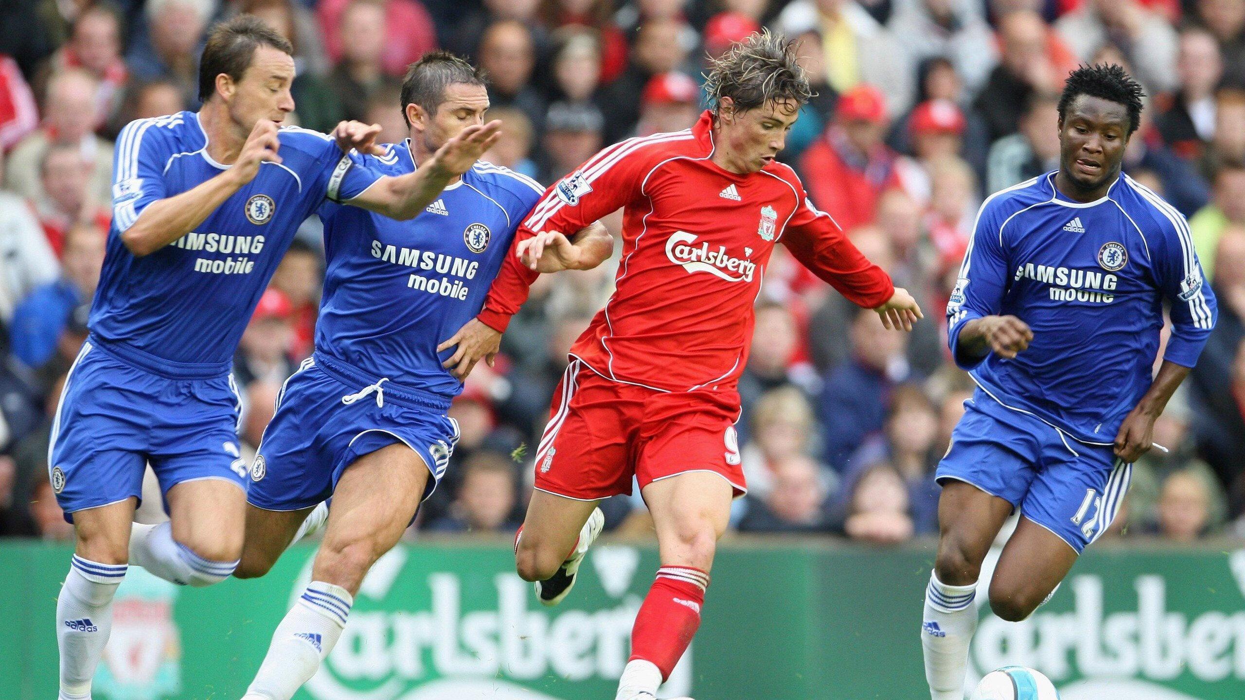 法甲联赛激战正酣，巴黎圣日耳曼领跑积分榜