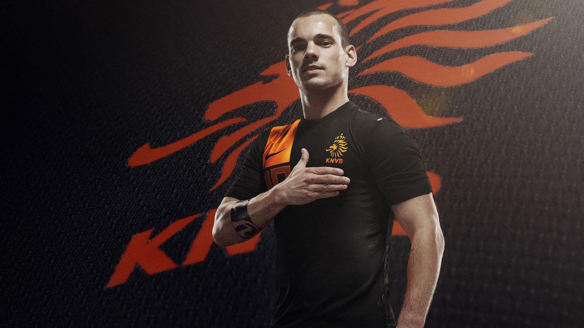 欧冠半决赛激战，曼城绝杀皇马晋级决赛，哈兰德梅开二度闪耀伯纳乌